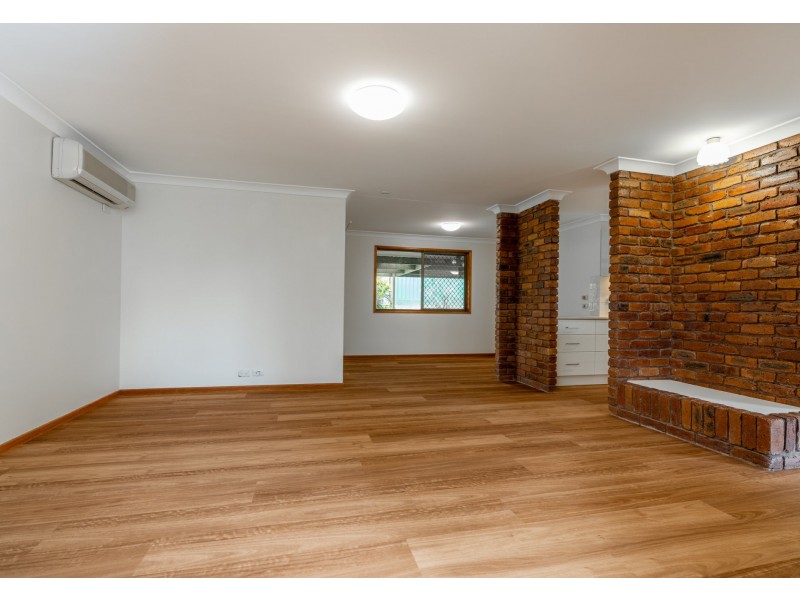 12 Jeffrey Court, Mount Warren Park QLD 4207