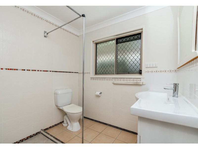 2 Tammar Close, Doolandella QLD 4077