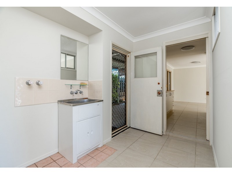 2 Tammar Close, Doolandella QLD 4077