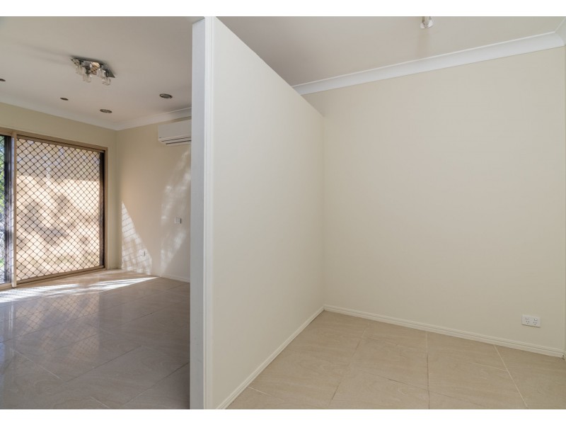 2 Tammar Close, Doolandella QLD 4077