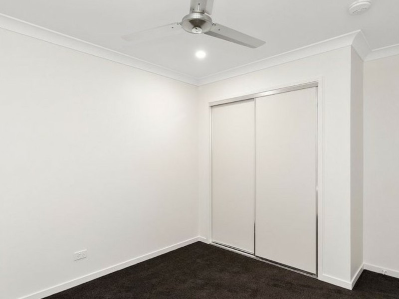 9 Jackson Place, Greenbank QLD 4124