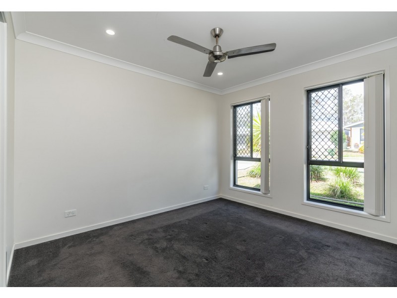 9 Jackson Place, Greenbank QLD 4124