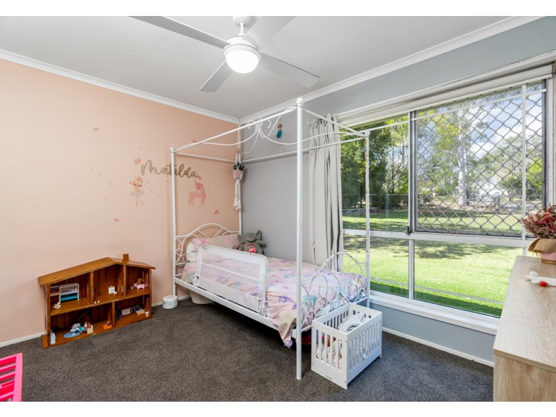 61 Deborah Court, Munruben QLD 4125