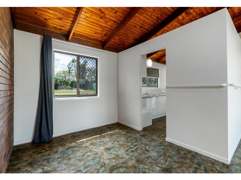 20 St Johns Way, Boronia Heights QLD 4124