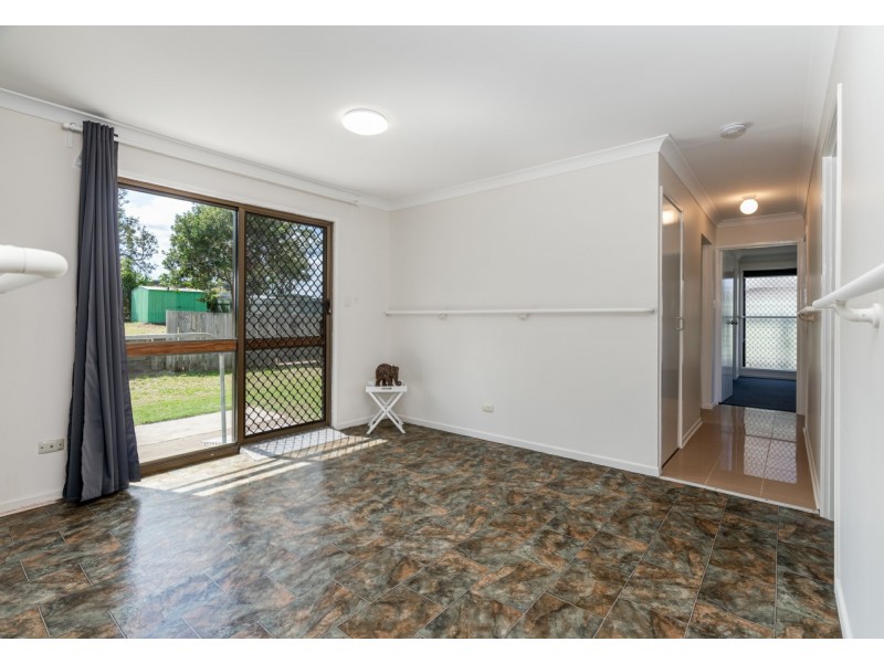 20 St Johns Way, Boronia Heights QLD 4124