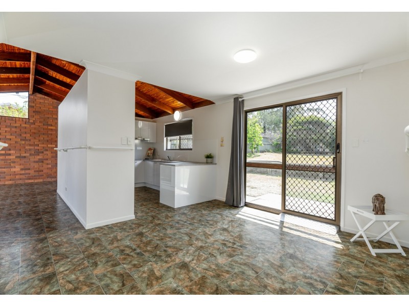 20 St Johns Way, Boronia Heights QLD 4124