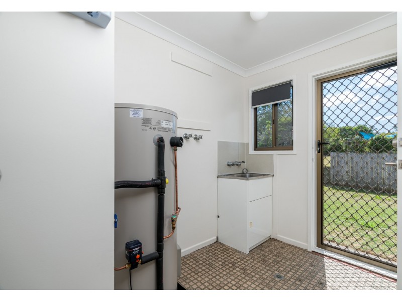20 St Johns Way, Boronia Heights QLD 4124