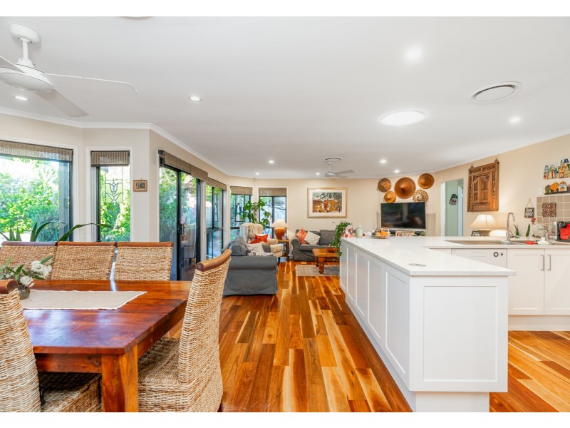 23 Toomba Place, Forest Lake QLD 4078