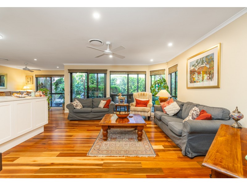 23 Toomba Place, Forest Lake QLD 4078