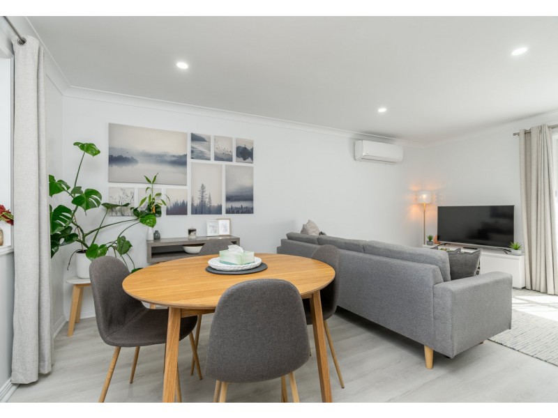 5 Indica Crescent, Regents Park QLD 4118