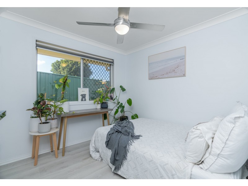 5 Indica Crescent, Regents Park QLD 4118