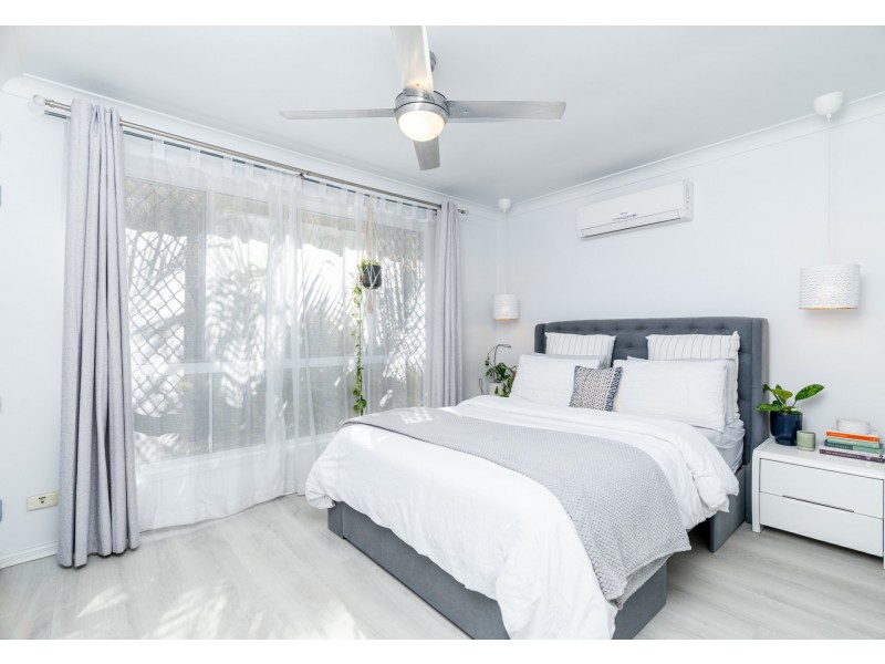 5 Indica Crescent, Regents Park QLD 4118