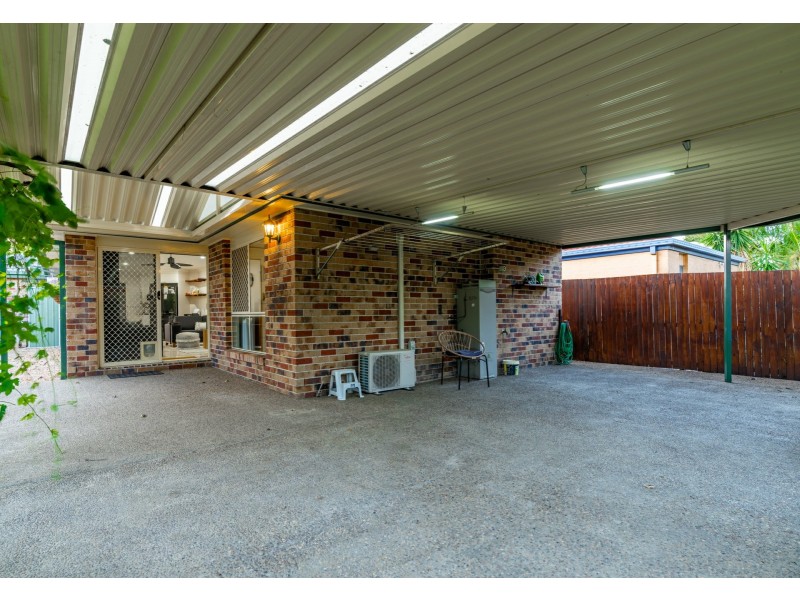 33 Augusta Crescent, Forest Lake QLD 4078