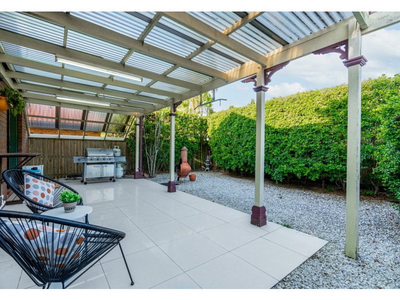 1 Illawarra Close, Forest Lake QLD 4078