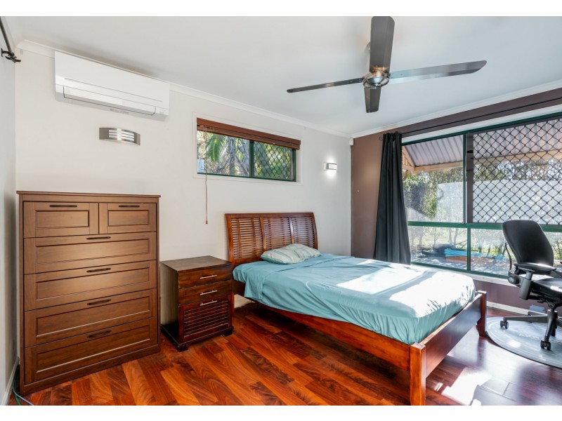 1 Illawarra Close, Forest Lake QLD 4078