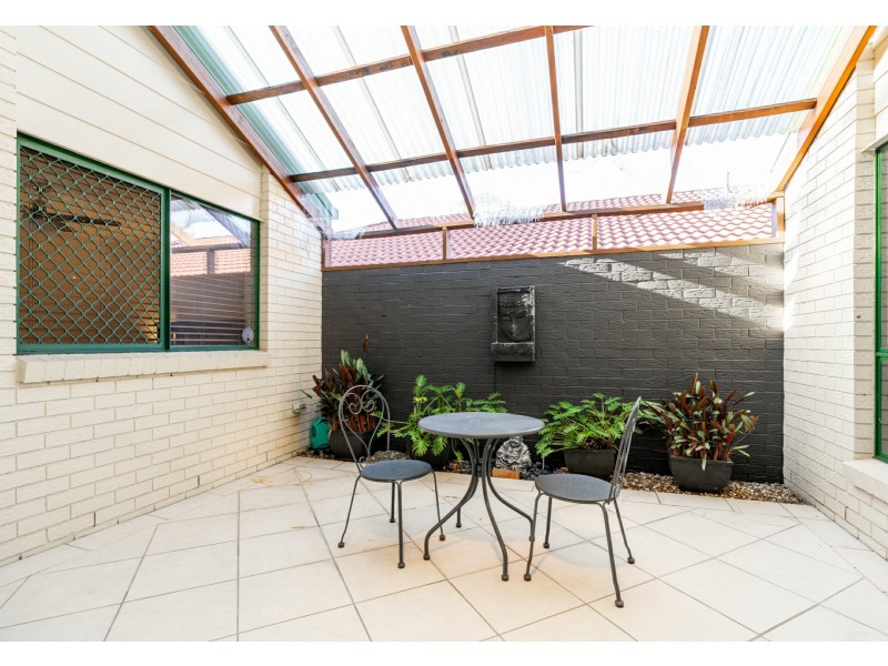 1 Illawarra Close, Forest Lake QLD 4078