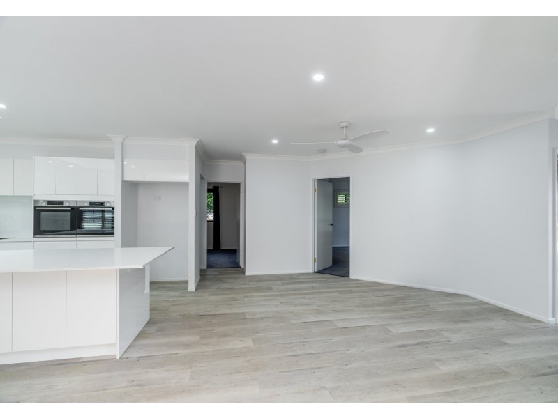 290-292 Equestrian Drive, Greenbank QLD 4124