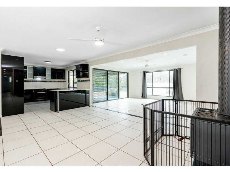 40 Hastings Court, Stockleigh QLD 4280