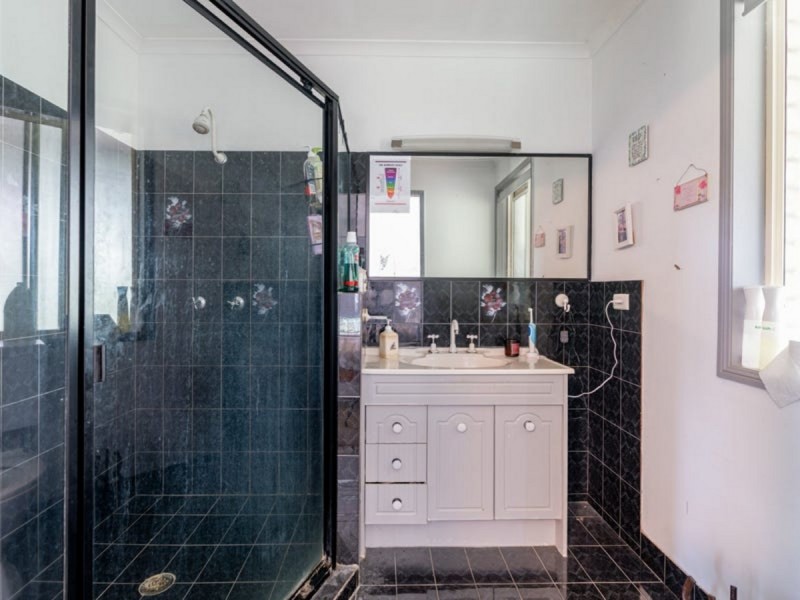 16 Church Street, Laidley QLD 4341