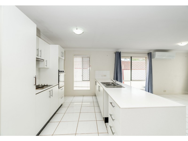 33 Cambridge Street, Boronia Heights QLD 4124