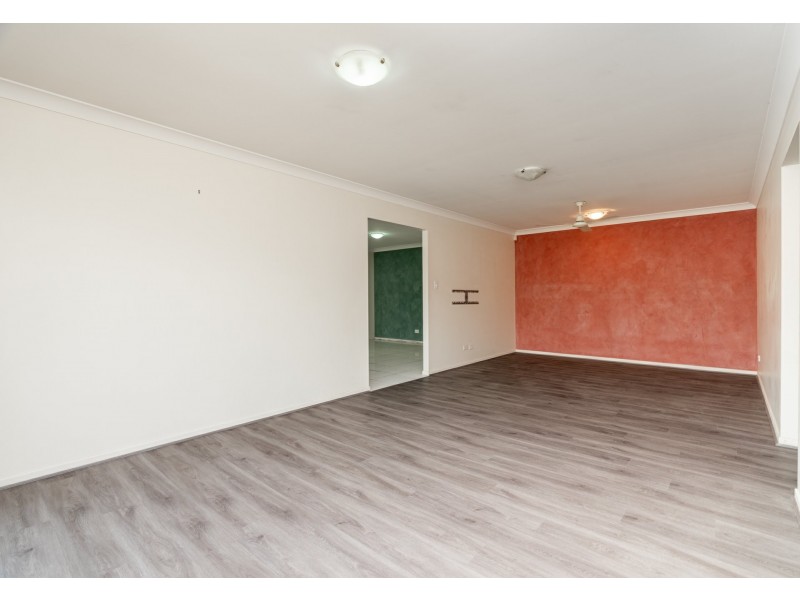 33 Cambridge Street, Boronia Heights QLD 4124
