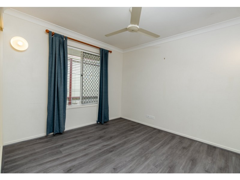 33 Cambridge Street, Boronia Heights QLD 4124