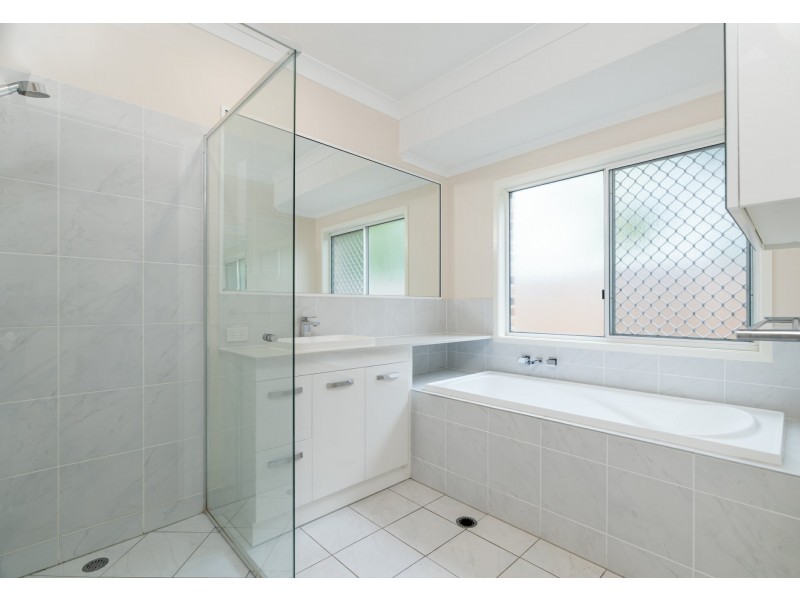 11 Jarrah Place, Durack QLD 4077