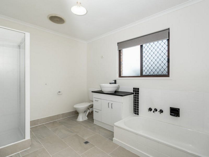 1 Dunbar Street, Browns Plains QLD 4118