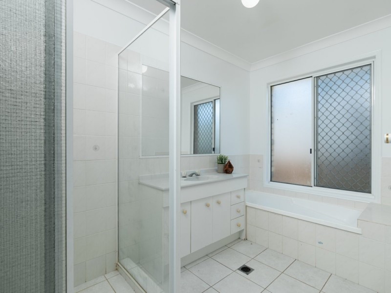 31 Maclean Court, Boronia Heights QLD 4124