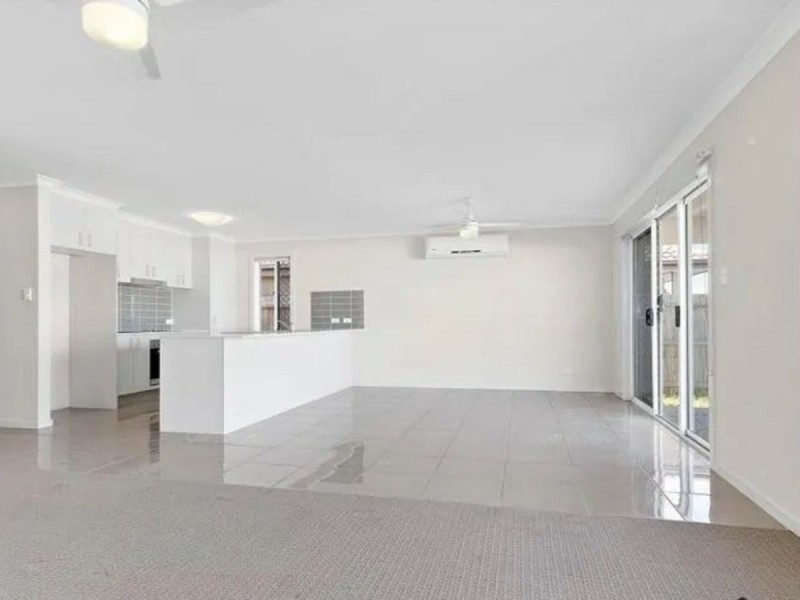 39 Huntley Crescent, Redbank Plains QLD 4301