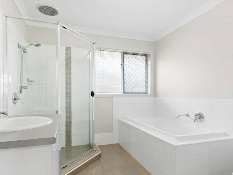 39 Huntley Crescent, Redbank Plains QLD 4301