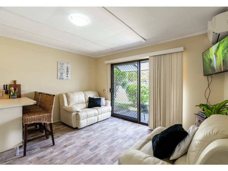 Unit 2/13 Muchow  Street, Beenleigh QLD 4207