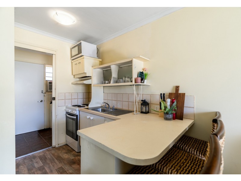 Unit 2/13 Muchow  Street, Beenleigh QLD 4207
