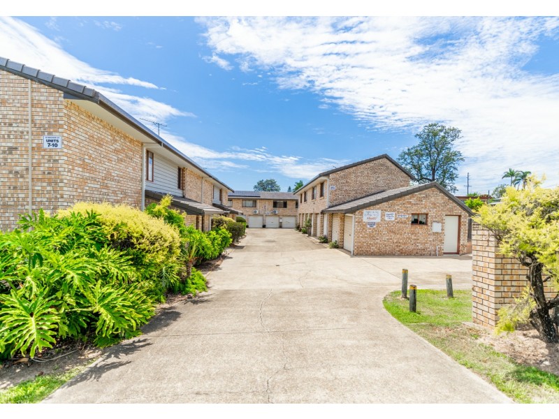 Unit 2/13 Muchow  Street, Beenleigh QLD 4207