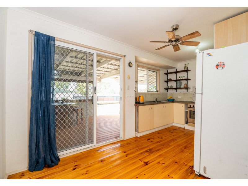 12 Dorachus Drive, Regents Park QLD 4118