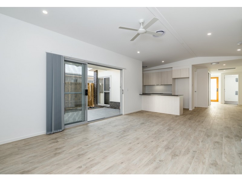 9 Hastings Street, Park Ridge QLD 4125