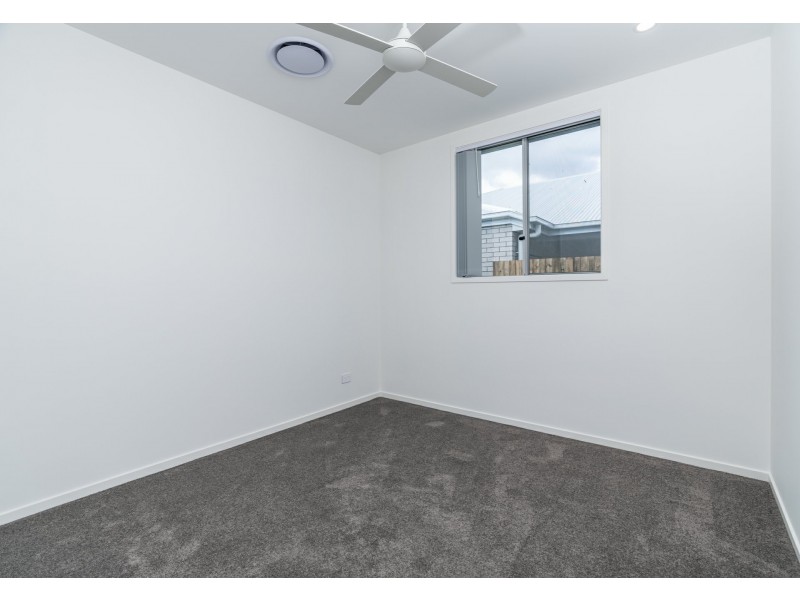 9 Hastings Street, Park Ridge QLD 4125