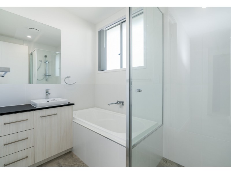 9 Hastings Street, Park Ridge QLD 4125