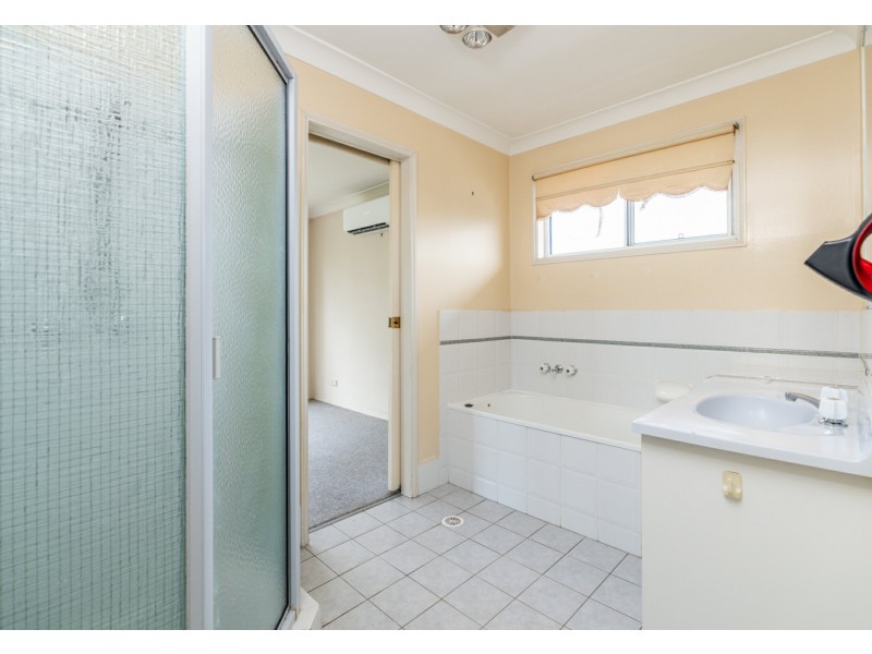 18 Debanie Court, Marsden QLD 4132