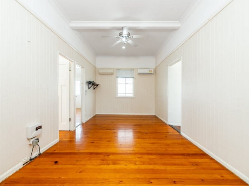 25 Byrne Street, Gatton QLD 4343