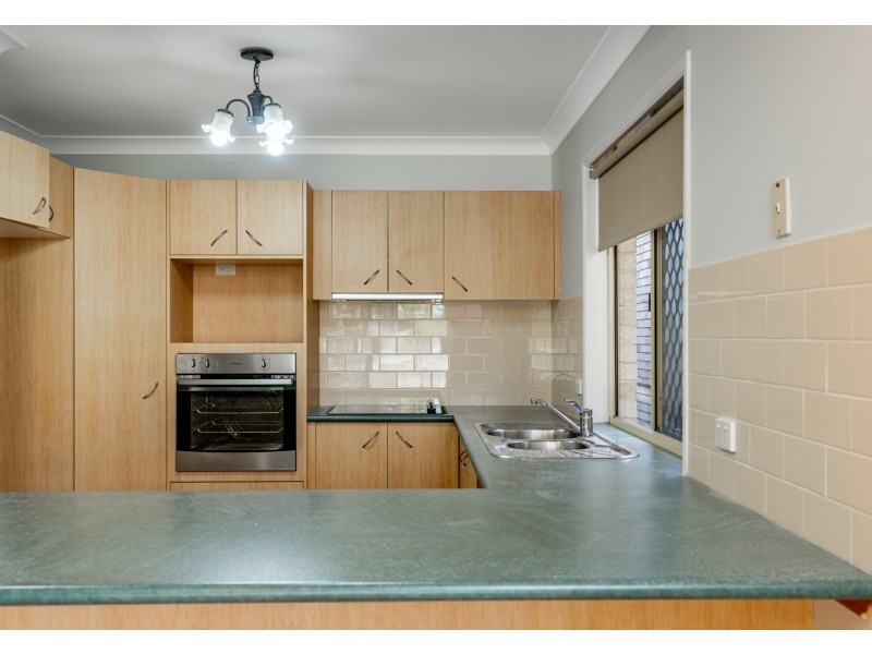 3 Hervey Close, Forest Lake QLD 4078