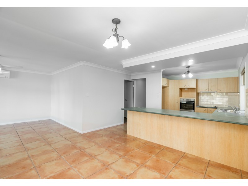3 Hervey Close, Forest Lake QLD 4078