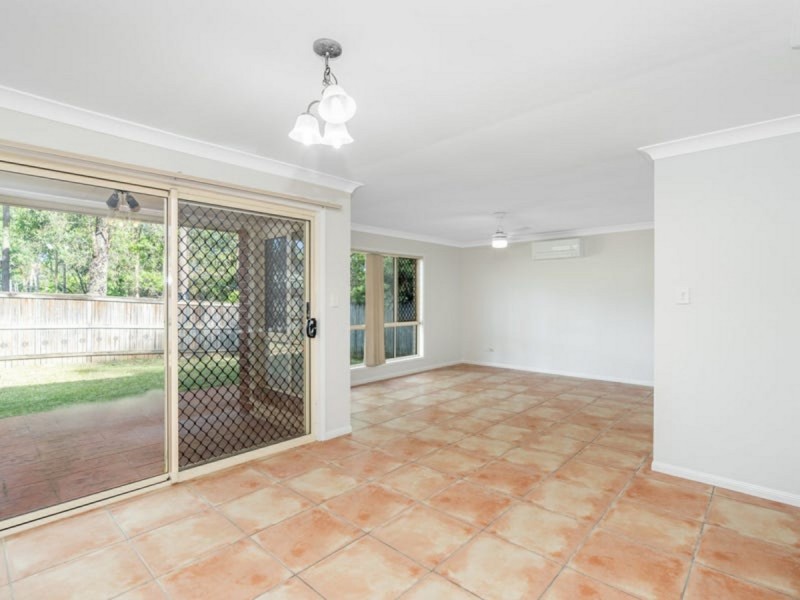 3 Hervey Close, Forest Lake QLD 4078