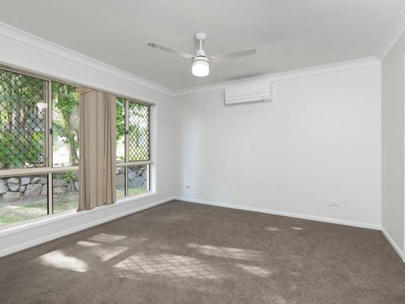 3 Hervey Close, Forest Lake QLD 4078