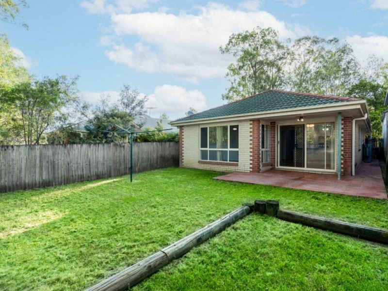 3 Hervey Close, Forest Lake QLD 4078