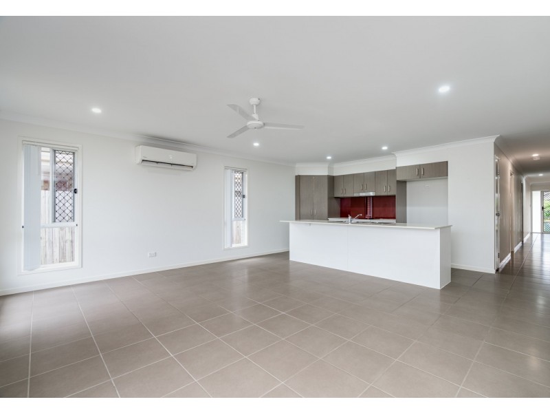 40 Lemongrass Circuit, Griffin QLD 4503