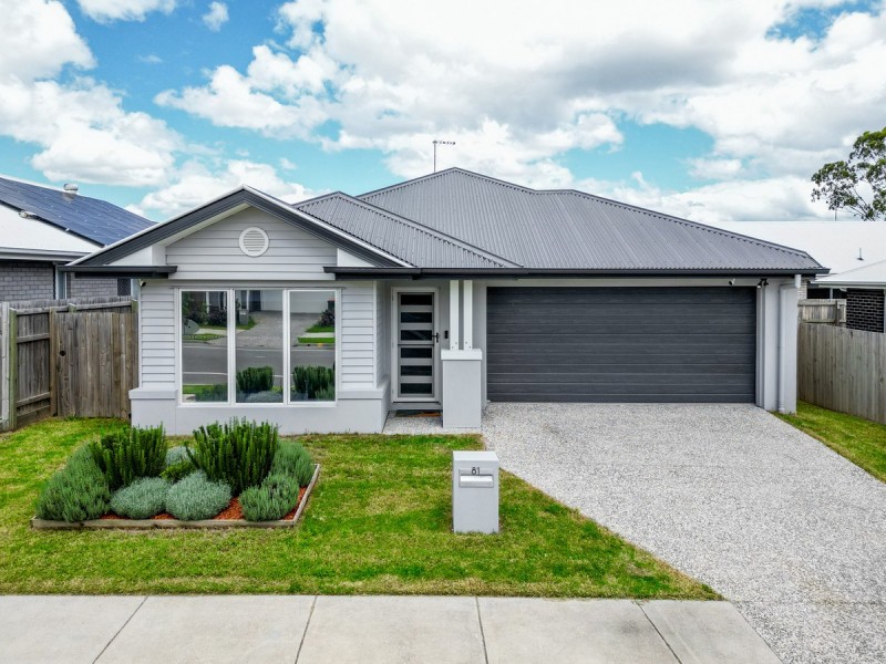 81 Pebble Creek Way, South Maclean QLD 4280