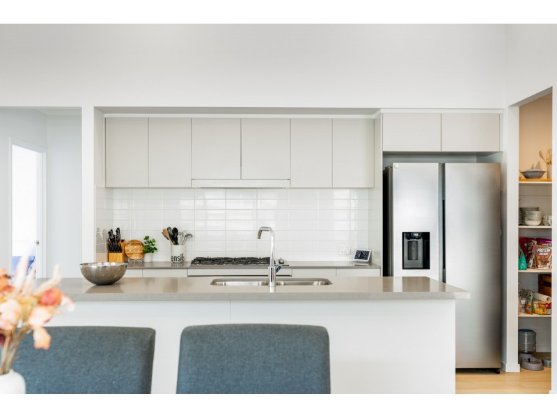 81 Pebble Creek Way, South Maclean QLD 4280