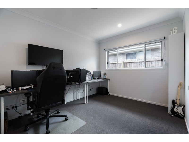 81 Pebble Creek Way, South Maclean QLD 4280