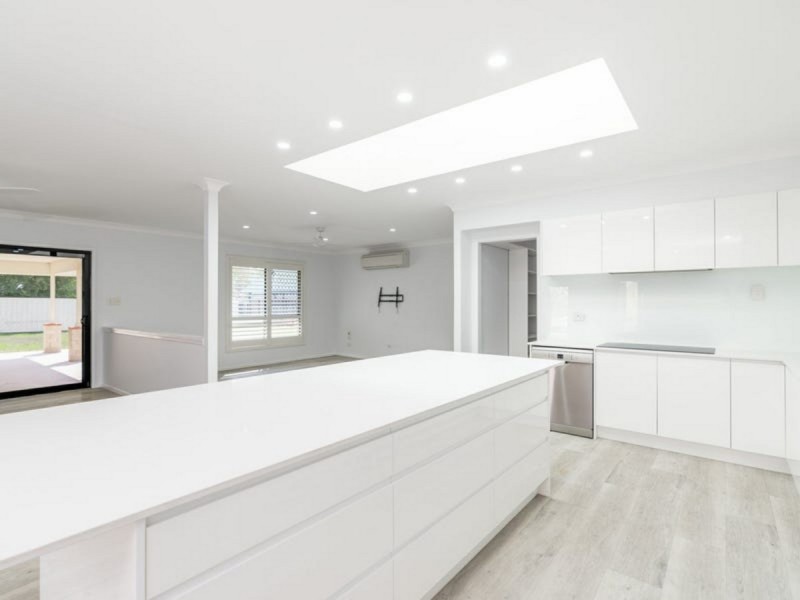 290-292 Equestrian Drive, Greenbank QLD 4124